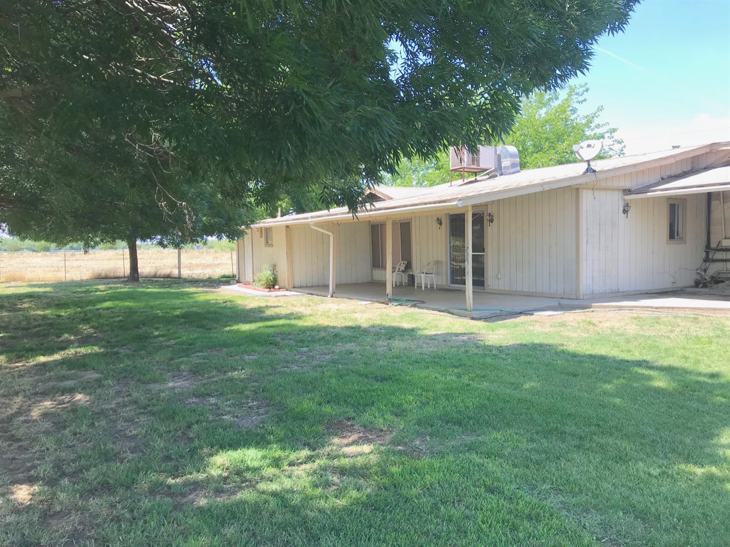 1562 West Dickenson Ferry Road Merced, CA 95341 - Photo 9 of 39 Gallery Image 9