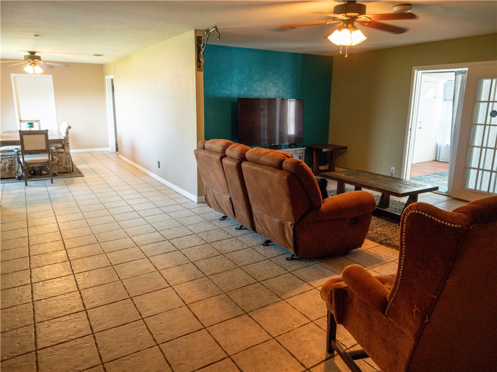 372 East Fm 771 Riviera, TX 78379 - Photo 18 of 39