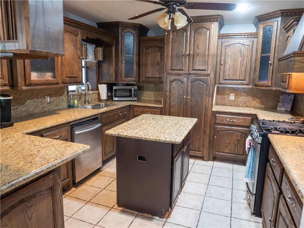 372 East Fm 771 Riviera, TX 78379 - Photo 7 of 39