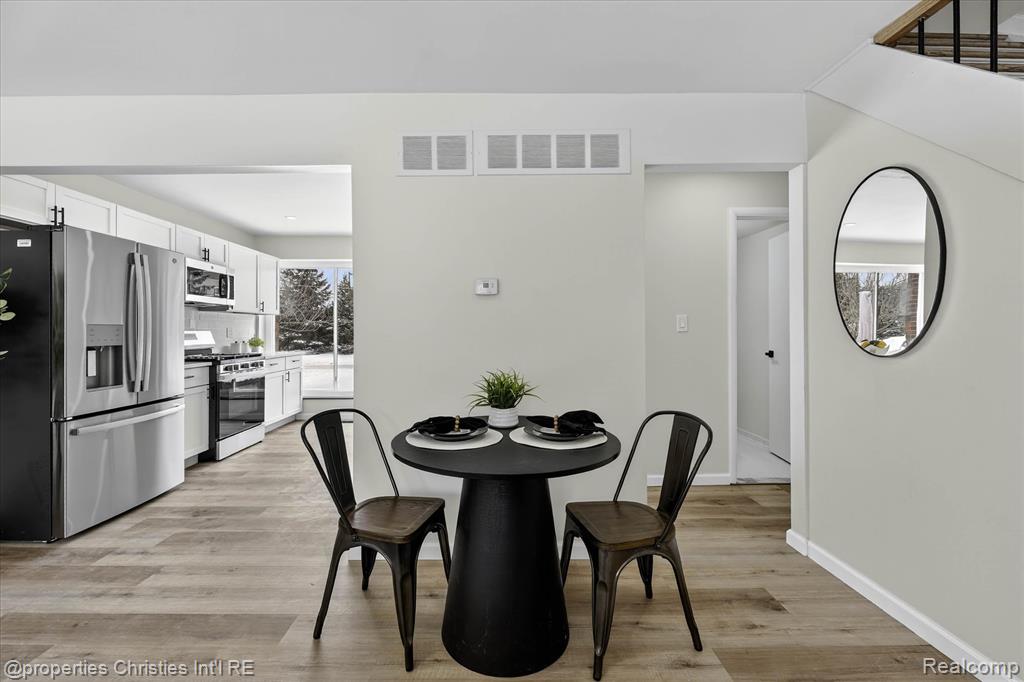 32651 Five Mile Road, Unit 15 Livonia, MI 48154 - Photo 8 of 44