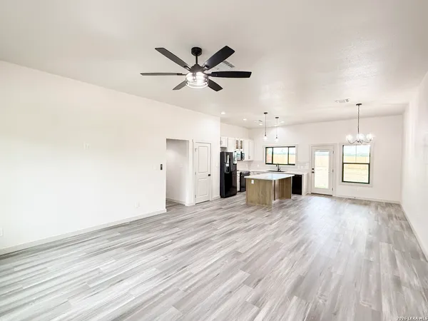 $389,900 | 1206 Devine Drive, Devine, TX 78016