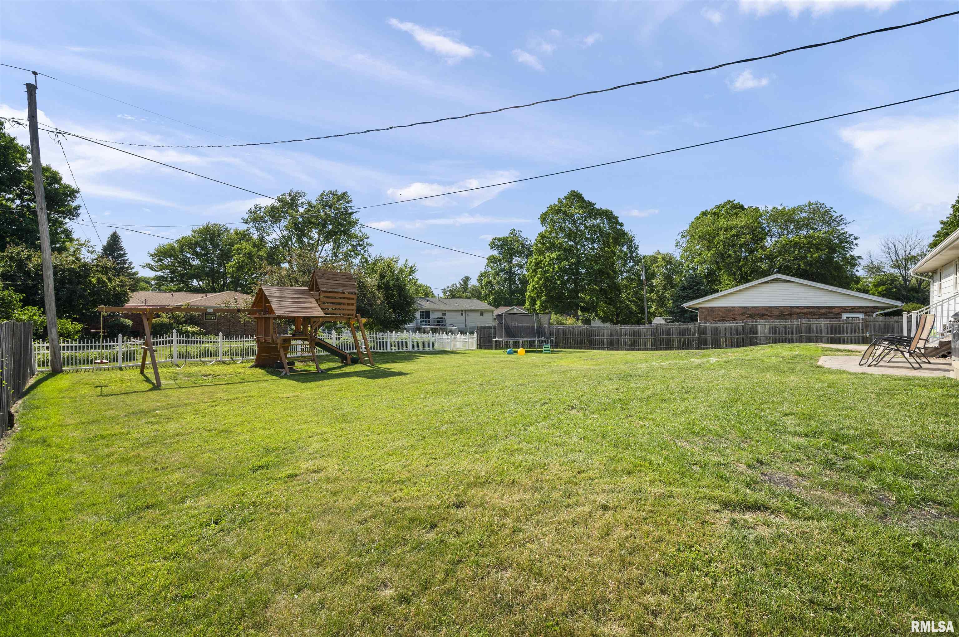 405 Daniel Parkway Washington, IL 61571 - Photo 40 of 45