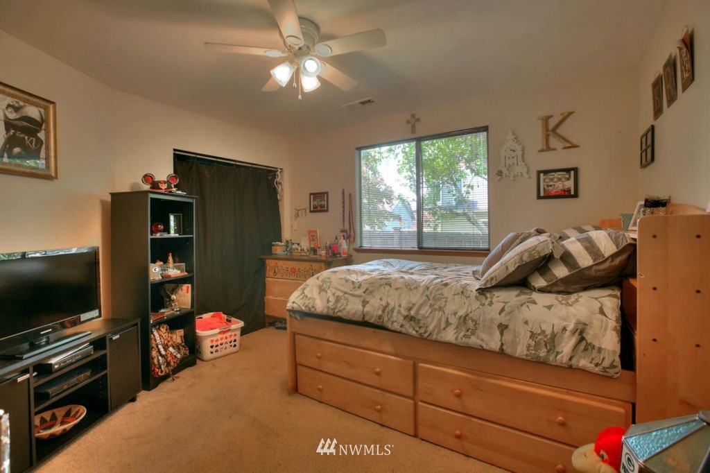 2928 170th Place Southeast Bothell, WA 98012 - Photo 11 of 15