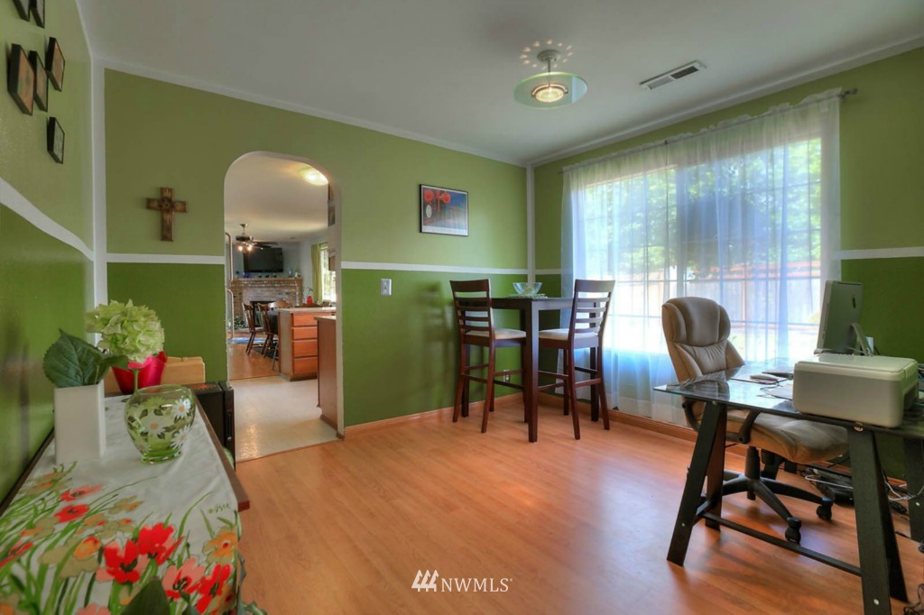 2928 170th Place Southeast Bothell, WA 98012 - Photo 4 of 15