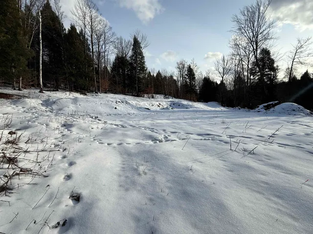 $350,000 | 109 Highland Drive, Warren, VT 05674