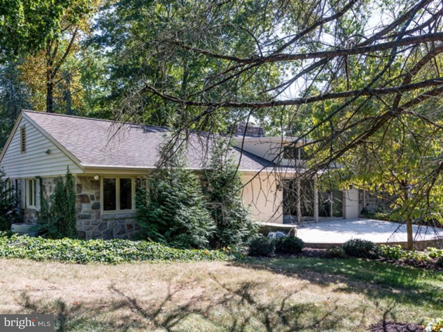 56 Cardinal Road Wyomissing, PA 19610 - Photo 23 of 25 Gallery Image 23