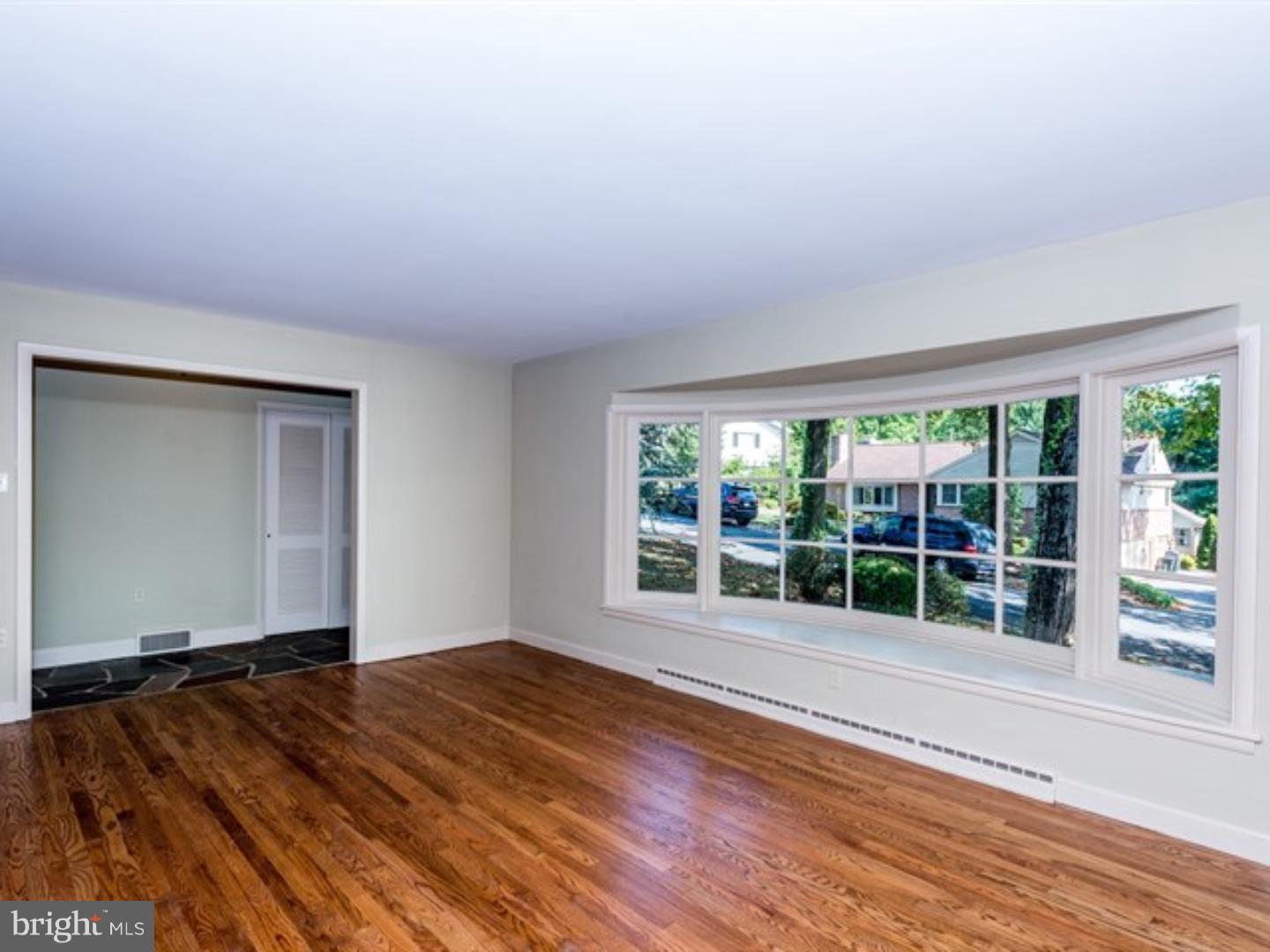 56 Cardinal Road Wyomissing, PA 19610 - Photo 4 of 25 Gallery Image 4