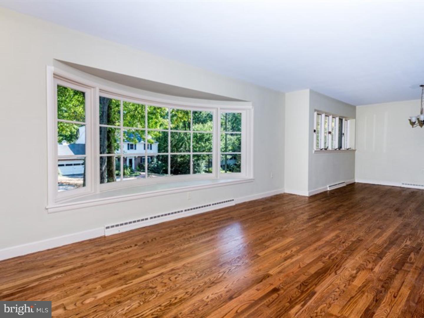 56 Cardinal Road Wyomissing, PA 19610 - Photo 6 of 25 Gallery Image 6
