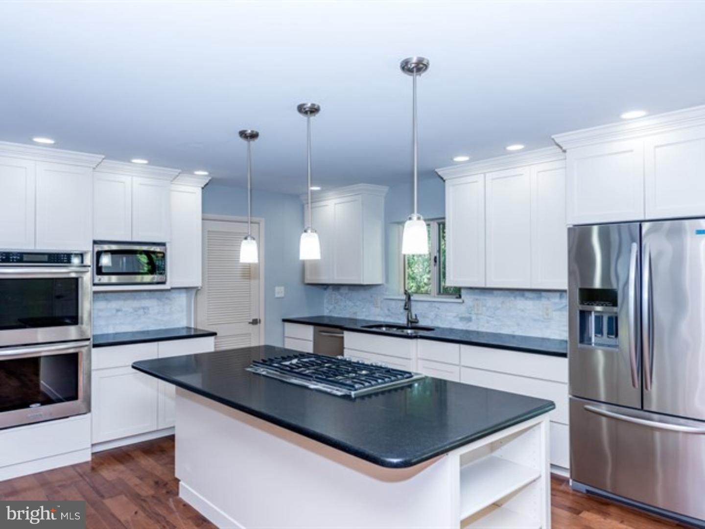 56 Cardinal Road Wyomissing, PA 19610 - Photo 8 of 25 Gallery Image 8
