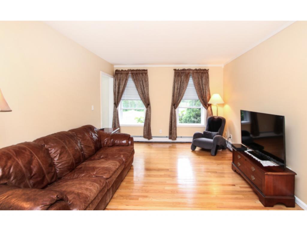 115 Brookdale Road Salem, NH 03079 - Photo 2 of 18