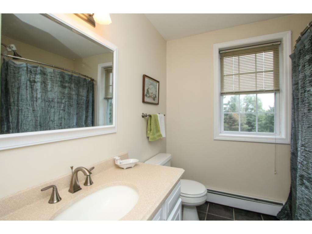 115 Brookdale Road Salem, NH 03079 - Photo 11 of 18