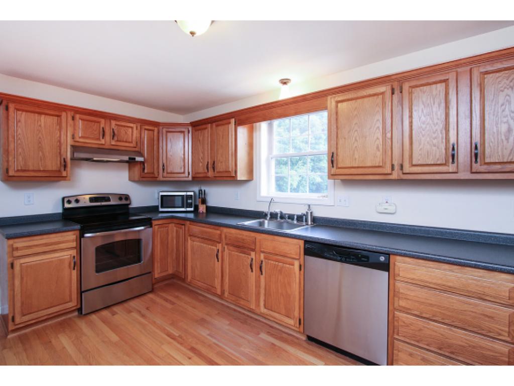 115 Brookdale Road Salem, NH 03079 - Photo 4 of 18