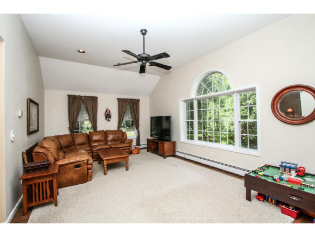 115 Brookdale Road Salem, NH 03079 - Photo 7 of 18