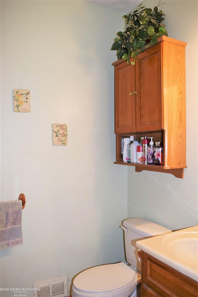 7600 Hewitt Road Avoca, MI 48006 - Photo 41 of 73