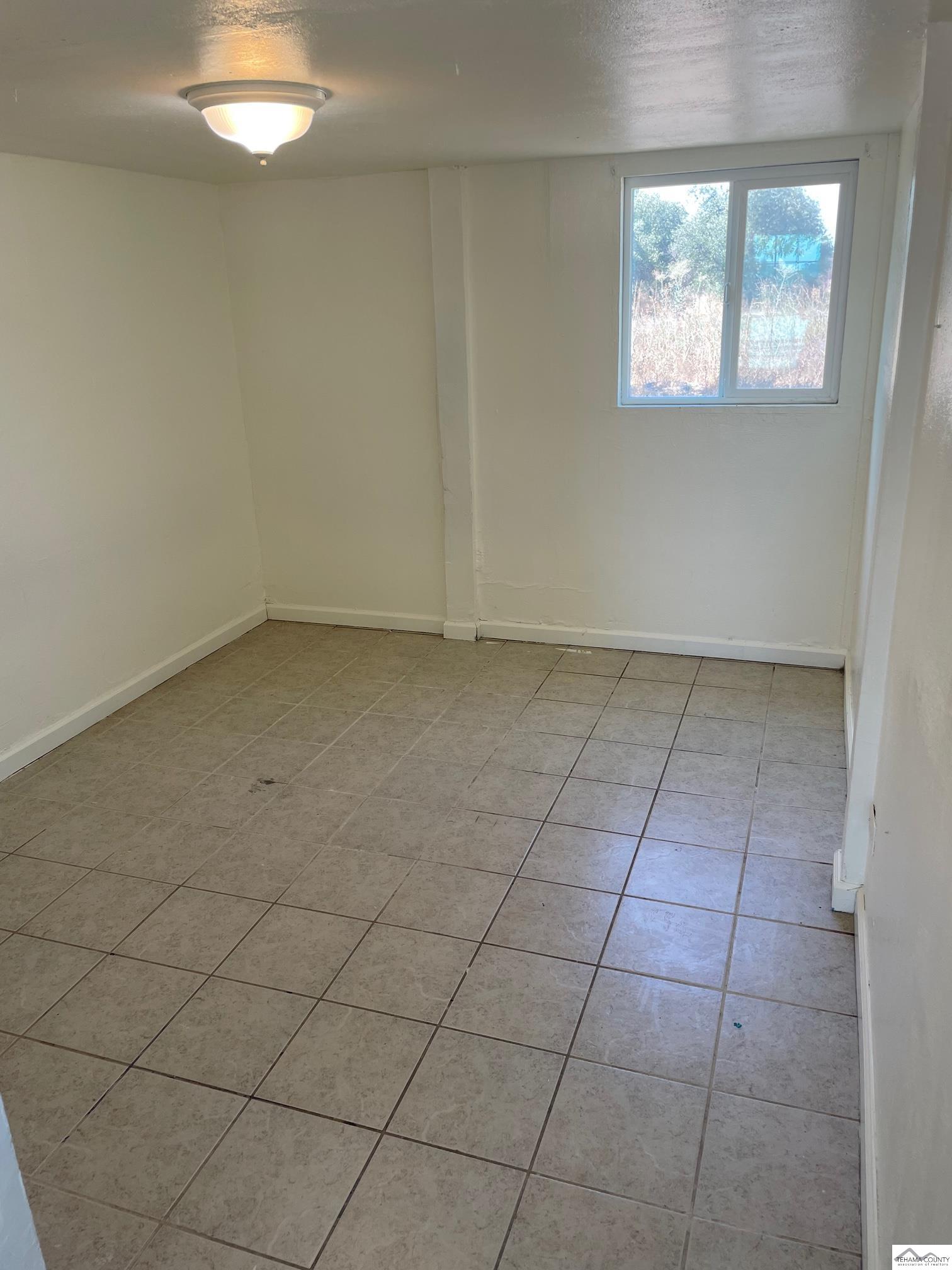 5271 Toomes Avenue Corning, CA 96021 - Photo 3 of 9 Gallery Image 3
