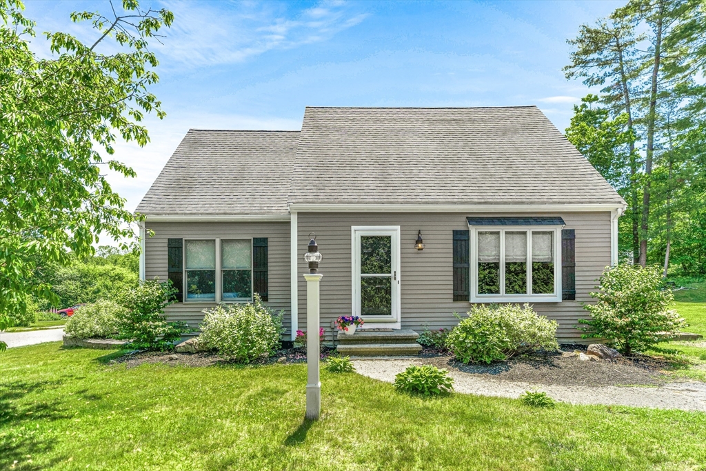 27 A Andrews Farm Road Boxford, MA 01921 - Photo 1 of 37 front view of a house with a yard