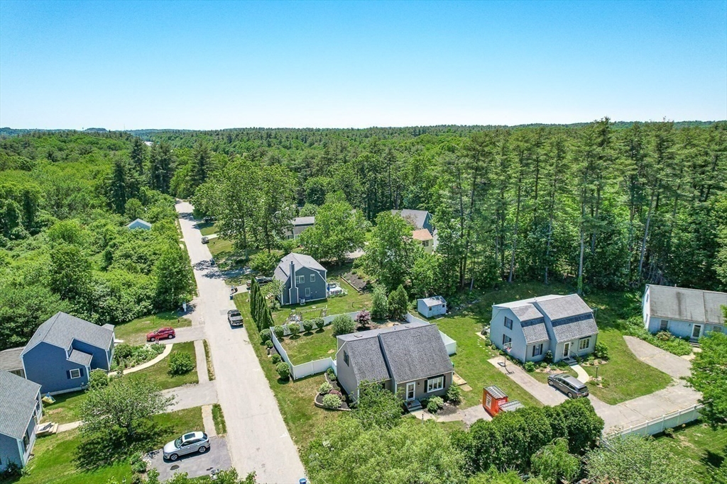 27 A Andrews Farm Road Boxford, MA 01921 - Photo 36 of 37 an aerial view of multiple house