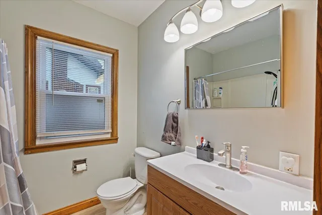 $145,000 | 1620 20th Avenue, Rock Island, IL 61201