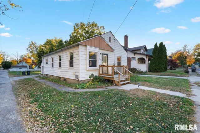 $145,000 | 1620 20th Avenue, Rock Island, IL 61201