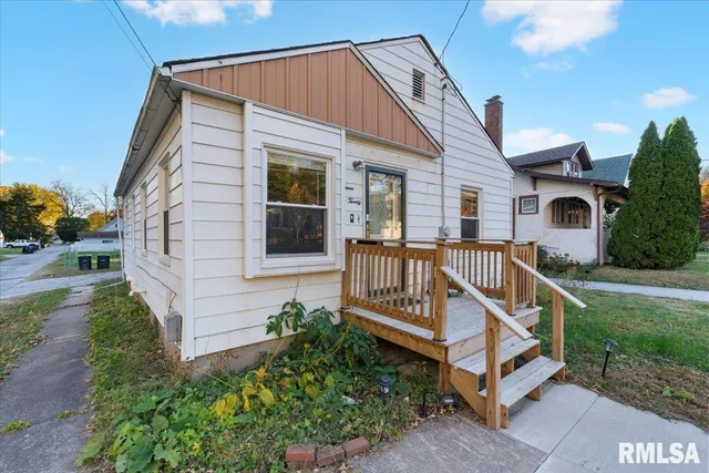 $145,000 | 1620 20th Avenue, Rock Island, IL 61201