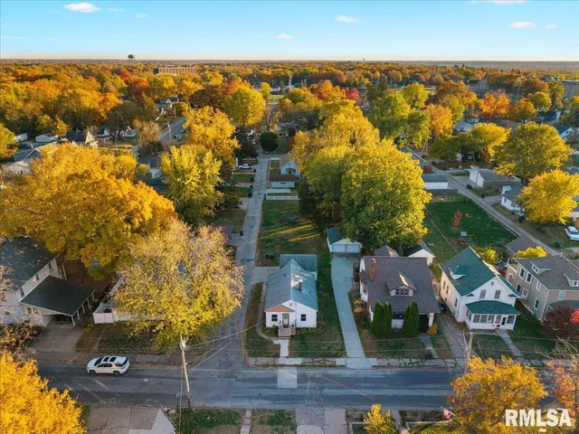 $145,000 | 1620 20th Avenue, Rock Island, IL 61201