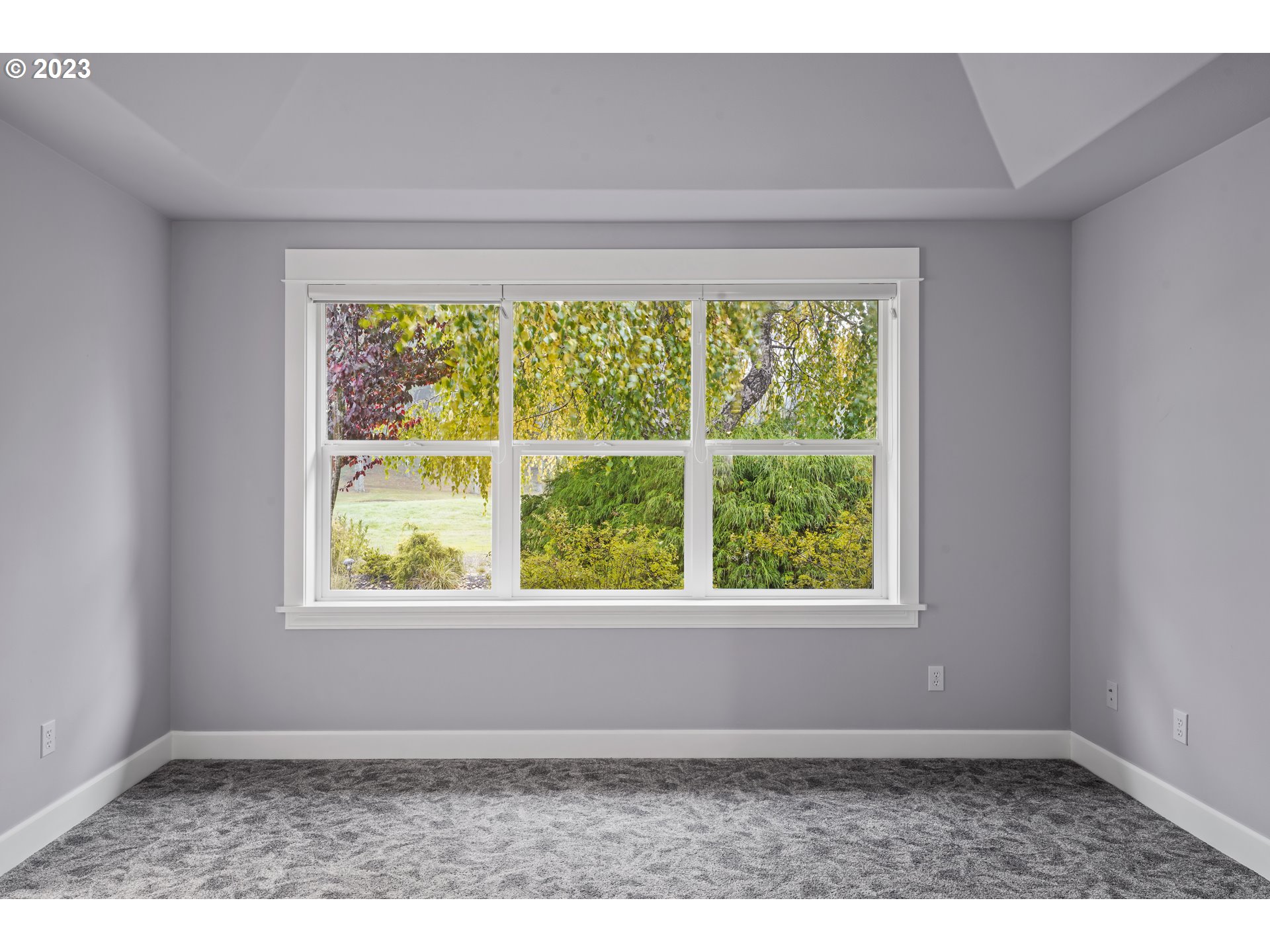 4 Waterford Downs Florence, OR 97439 - Photo 20 of 41 an empty room with a window