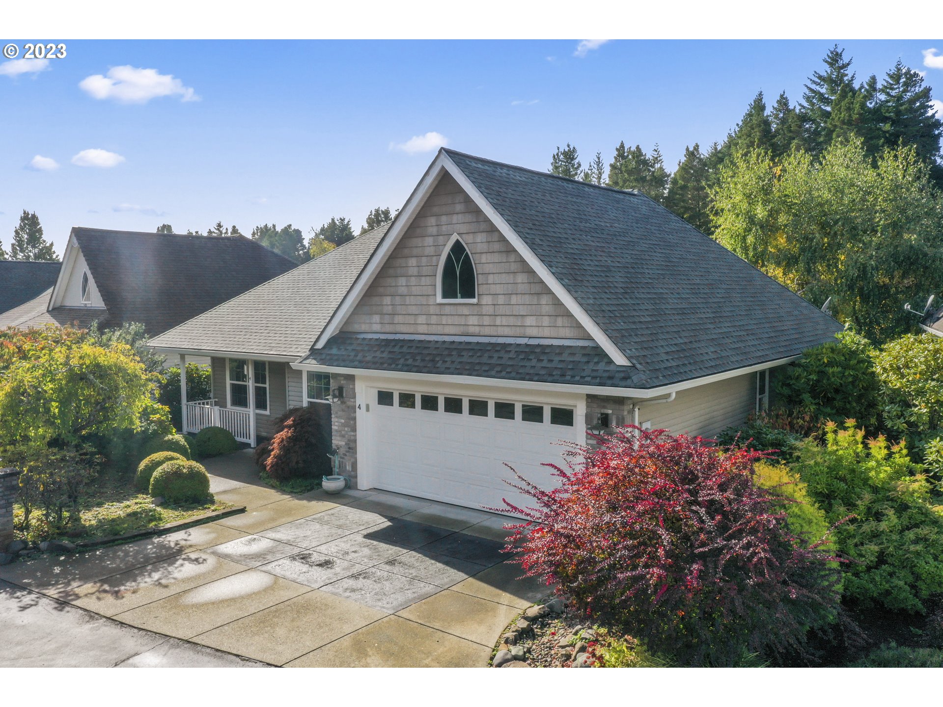 4 Waterford Downs Florence, OR 97439 - Photo 2 of 41 a view of a house with a wooden fence