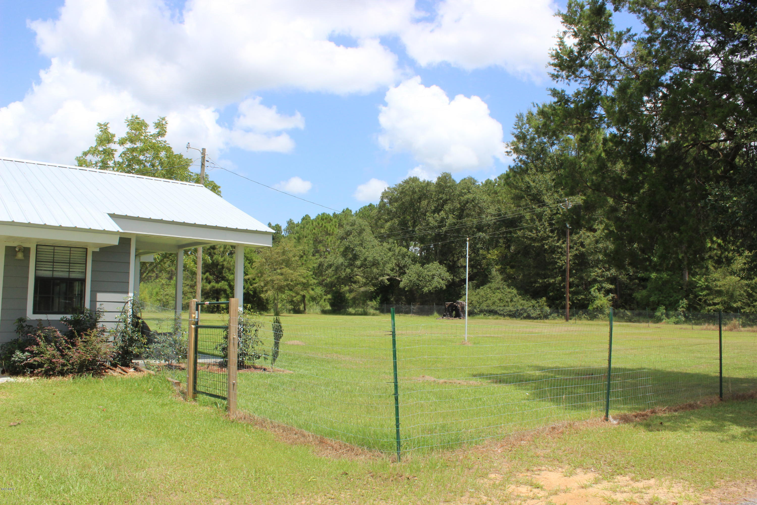 2105 V E Howell Road Lucedale, MS 39452 - Photo 36 of 54 IMG_2124