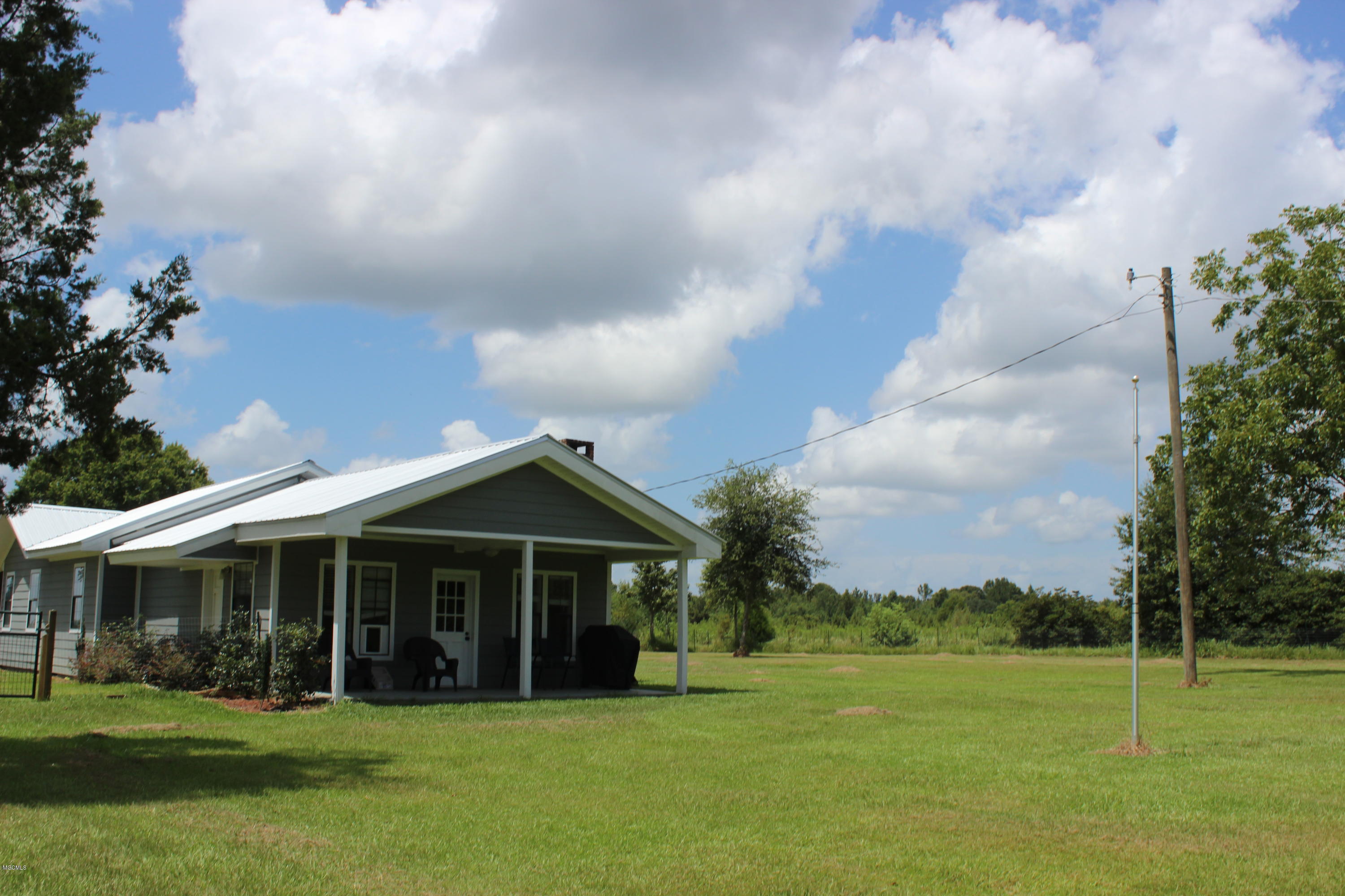 2105 V E Howell Road Lucedale, MS 39452 - Photo 39 of 54 IMG_2127