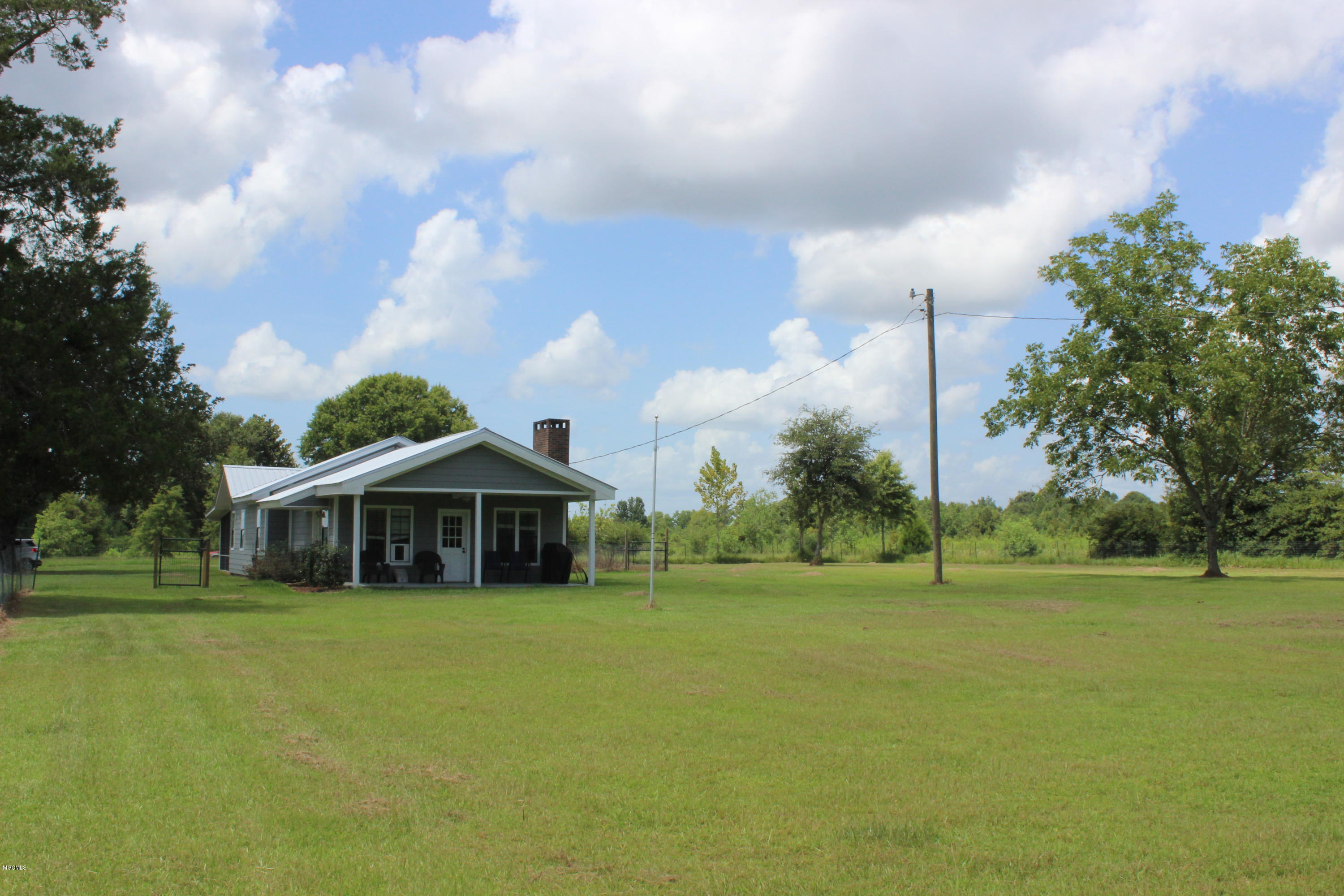 2105 V E Howell Road Lucedale, MS 39452 - Photo 42 of 54 IMG_2130