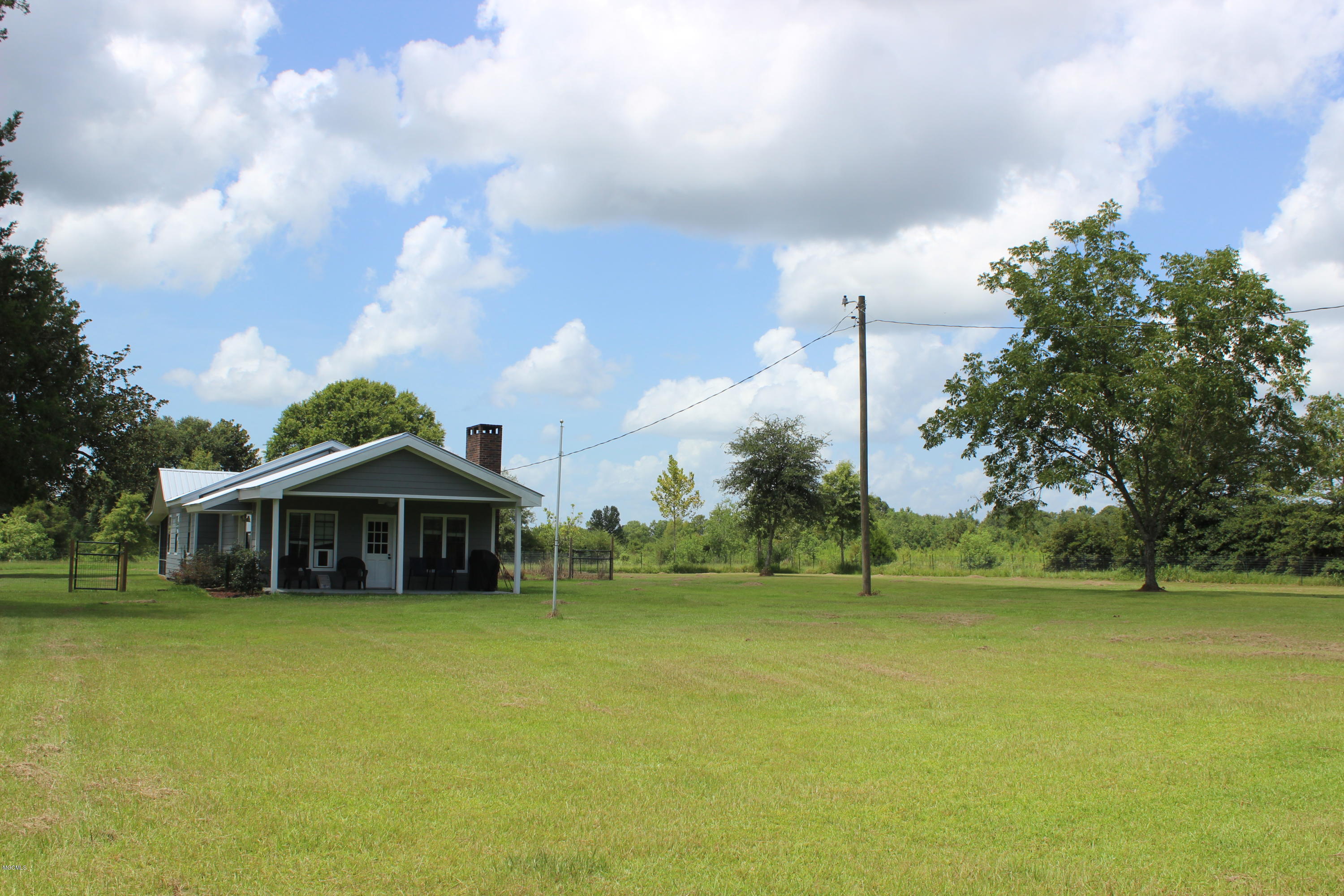 2105 V E Howell Road Lucedale, MS 39452 - Photo 43 of 54 IMG_2131