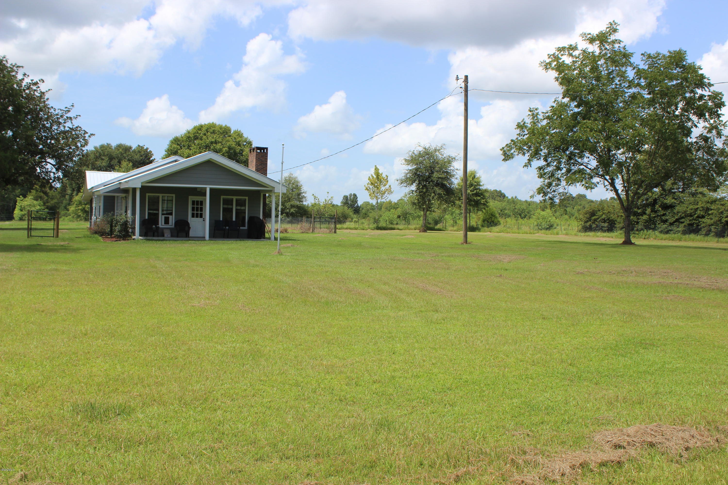 2105 V E Howell Road Lucedale, MS 39452 - Photo 44 of 54 IMG_2132
