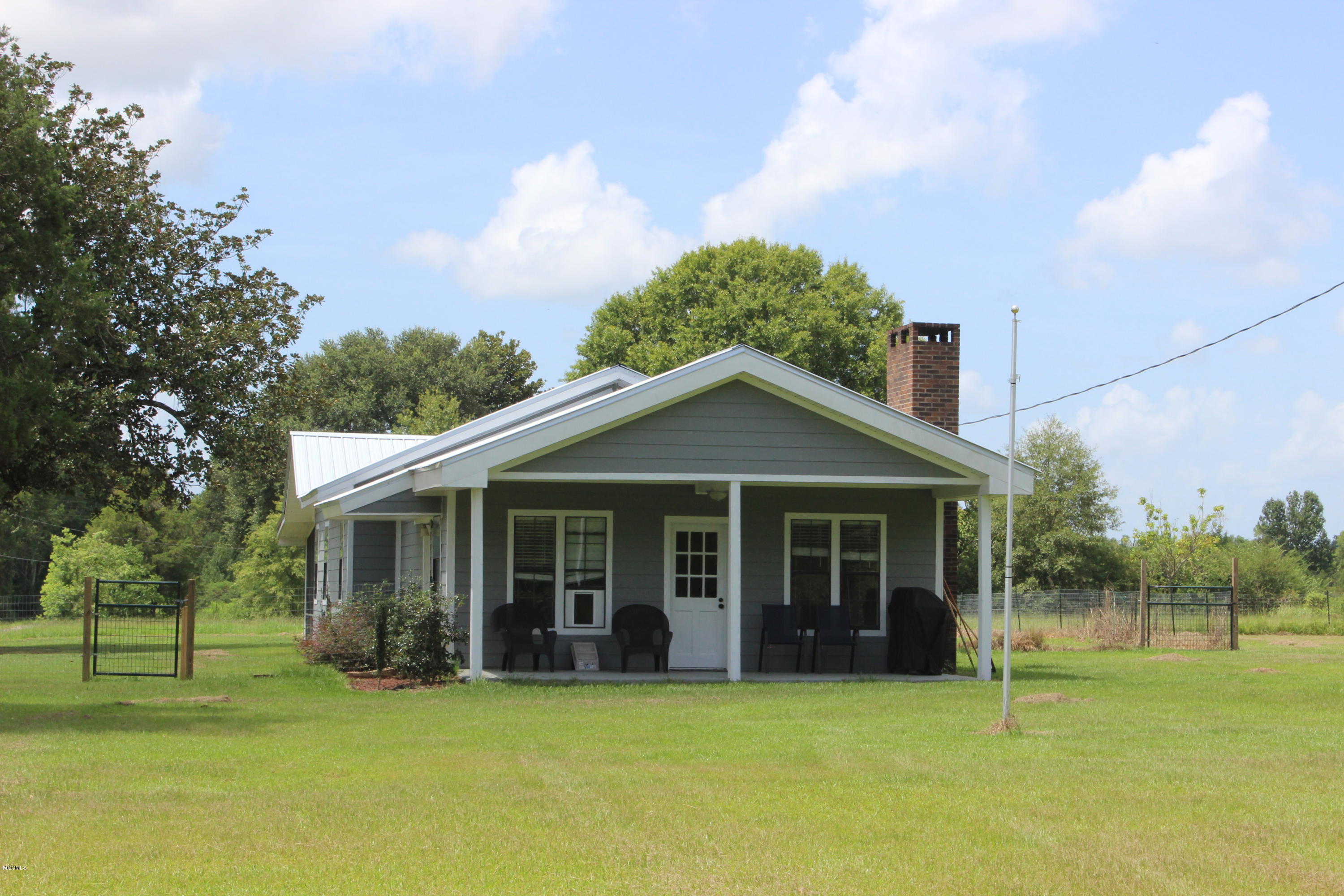 2105 V E Howell Road Lucedale, MS 39452 - Photo 45 of 54 IMG_2133