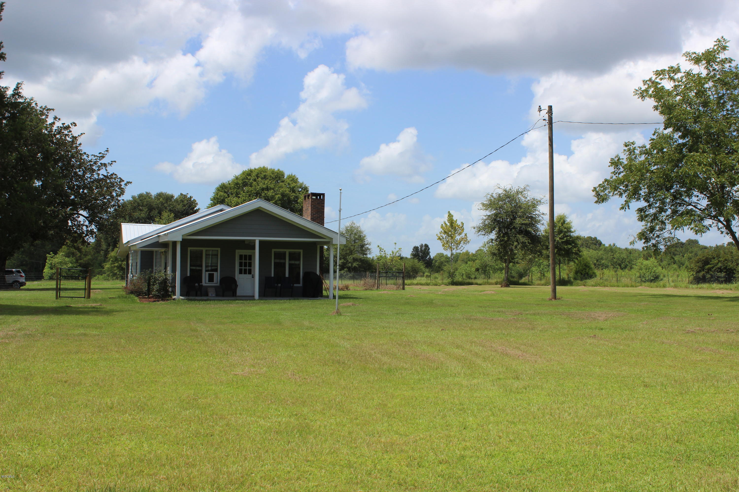 2105 V E Howell Road Lucedale, MS 39452 - Photo 46 of 54 IMG_2134