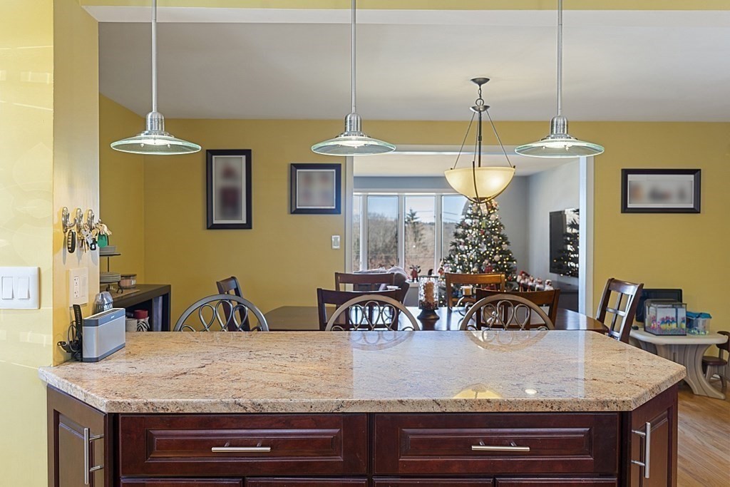 24 Truman Road Peabody, MA 01960 - Photo 7 of 33 Gallery Image 7