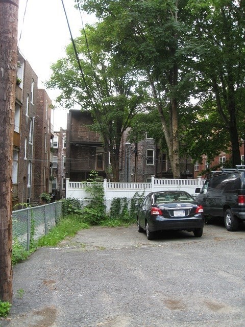 12 Kilsyth Road, Unit 3 Brookline, MA 02445 - Photo 10 of 10