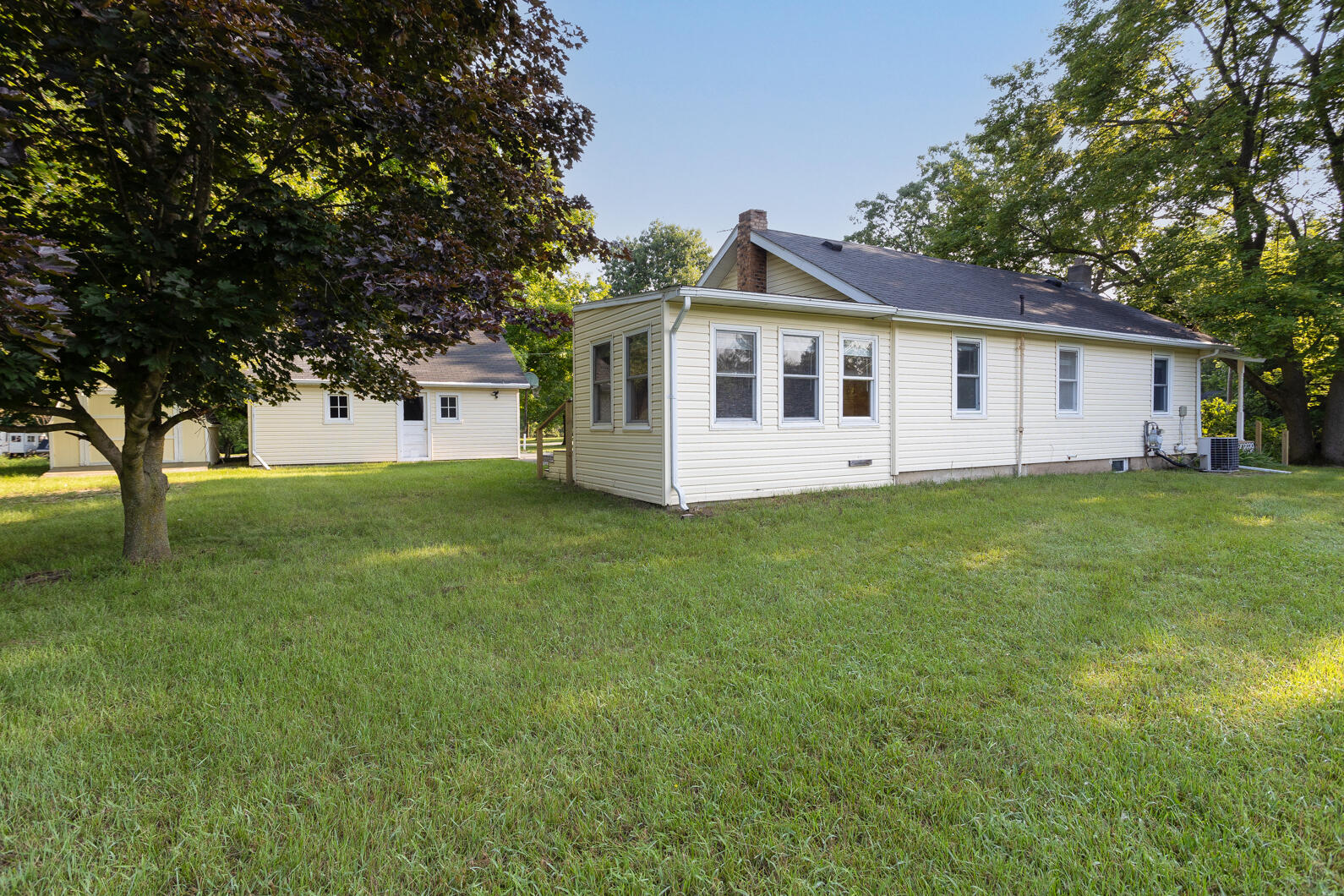5012 Oakpoint Road Jackson, MI 49201 - Photo 11 of 36 0N0A2335-Edit