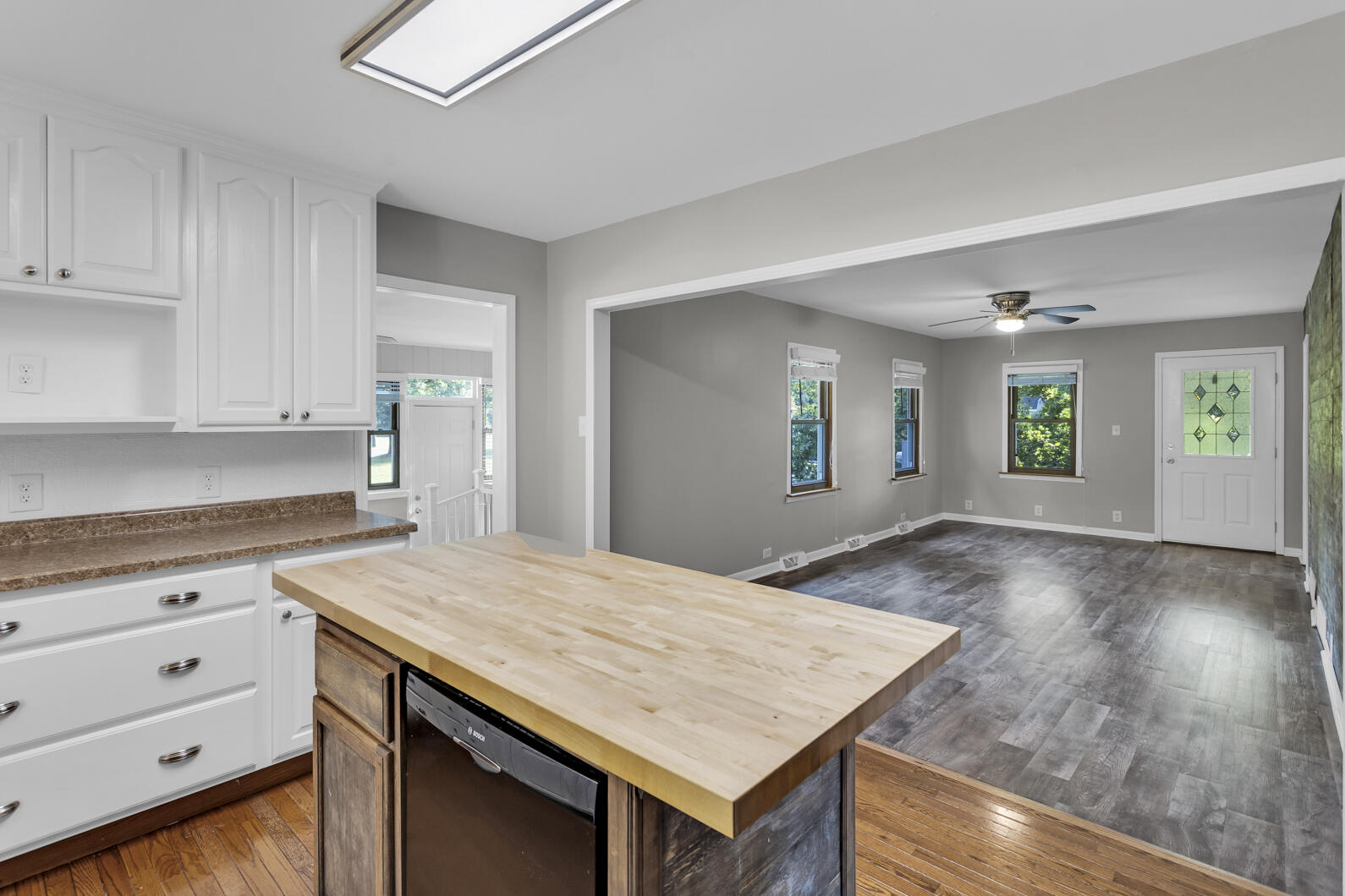5012 Oakpoint Road Jackson, MI 49201 - Photo 17 of 36 0N0A2347