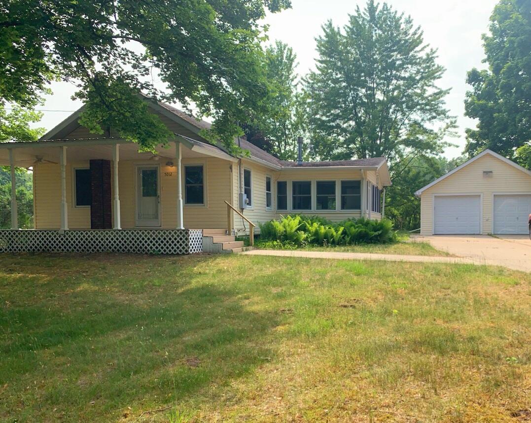5012 Oakpoint Road Jackson, MI 49201 - Photo 2 of 36 IMG_0276