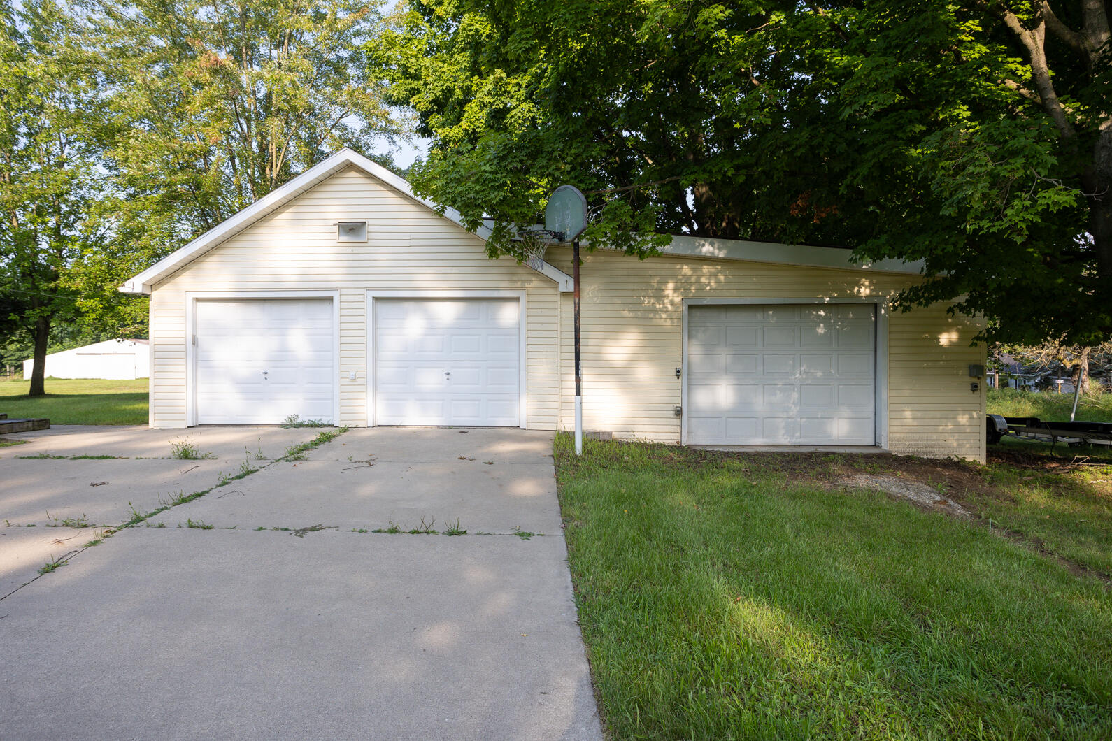 5012 Oakpoint Road Jackson, MI 49201 - Photo 3 of 36 0N0A2328