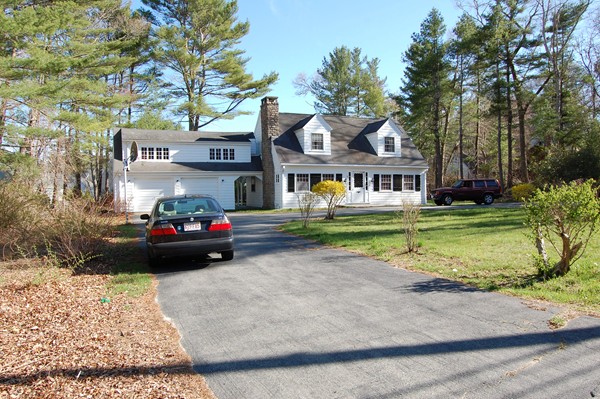 104 Fairhaven Road Mattapoisett, MA 02739 - Photo 3 of 24 Gallery Image 3