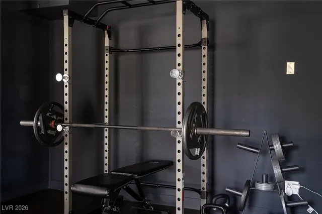 $8,000 | 2940 Rosanna Street, Las Vegas, NV 89117