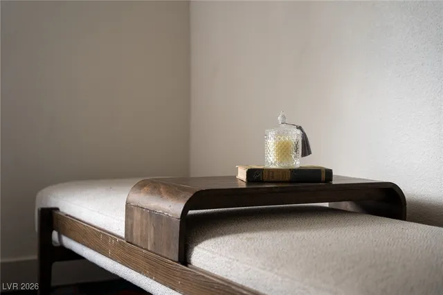 $8,000 | 2940 Rosanna Street, Las Vegas, NV 89117