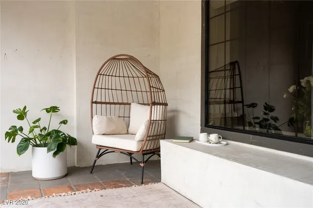 $8,000 | 2940 Rosanna Street, Las Vegas, NV 89117