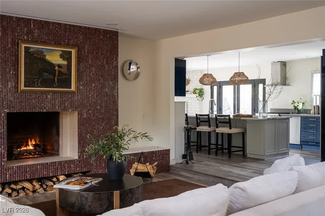 $8,000 | 2940 Rosanna Street, Las Vegas, NV 89117