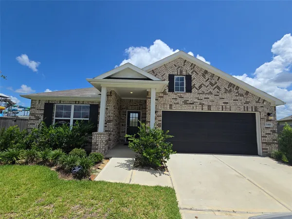 $2,500 | 22476 Mountain Pne Drive, New Caney, TX 77357