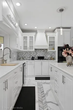$975,000 | 12600 Sheffield Court, Palos Park, IL 60464