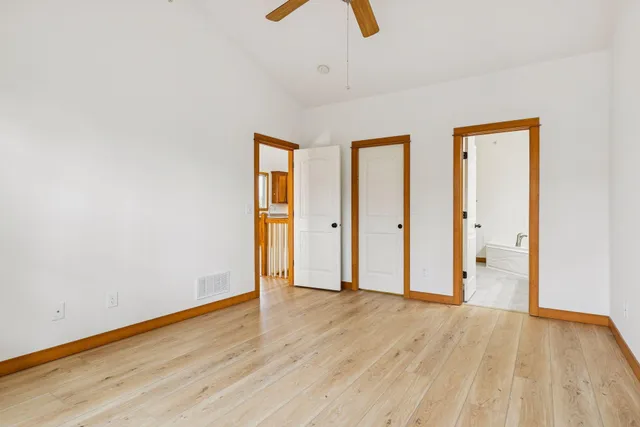 $449,900 | 5862 Oakgreen Court North, Stillwater, MN 55082