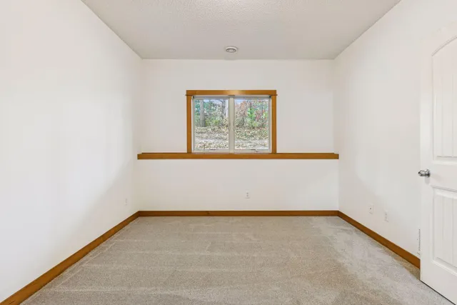 $449,900 | 5862 Oakgreen Court North, Stillwater, MN 55082