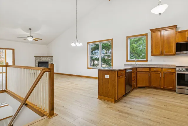 $449,900 | 5862 Oakgreen Court North, Stillwater, MN 55082